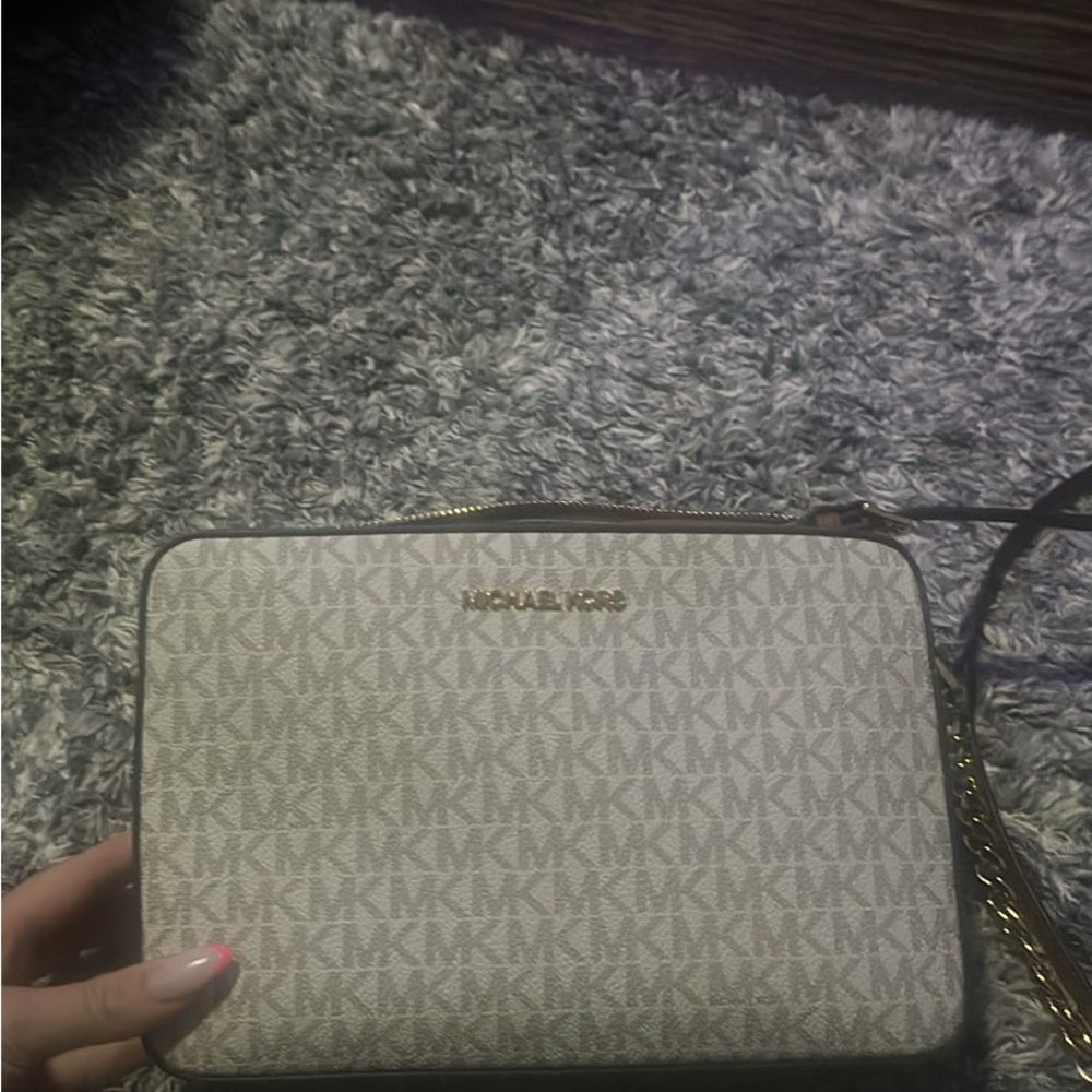 Michael Kors purse